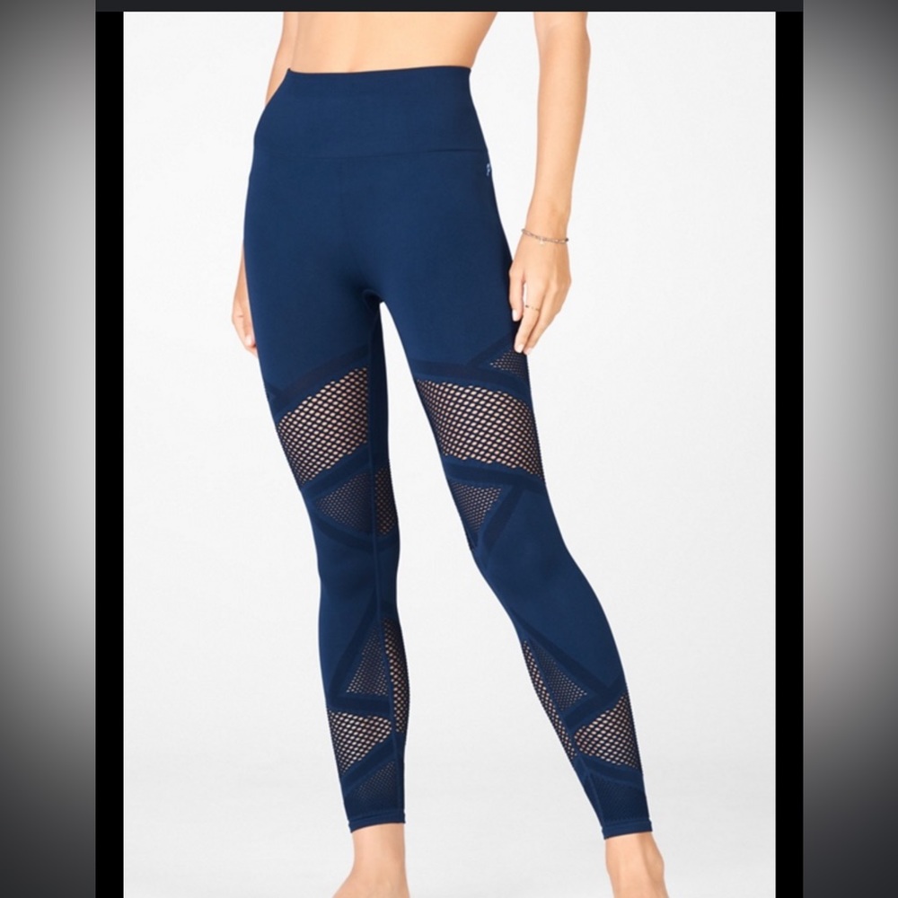 Fabletics Mosiac High-Waisted 7/8 leggings in Navy, Size Medium